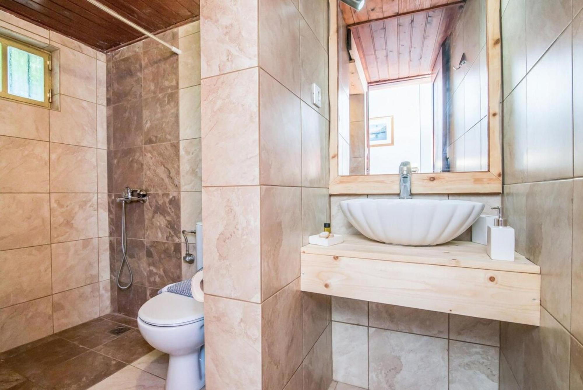 Villa Akrolithos With Private Pool Hriszí Aktí Haniá Kültér fotó
