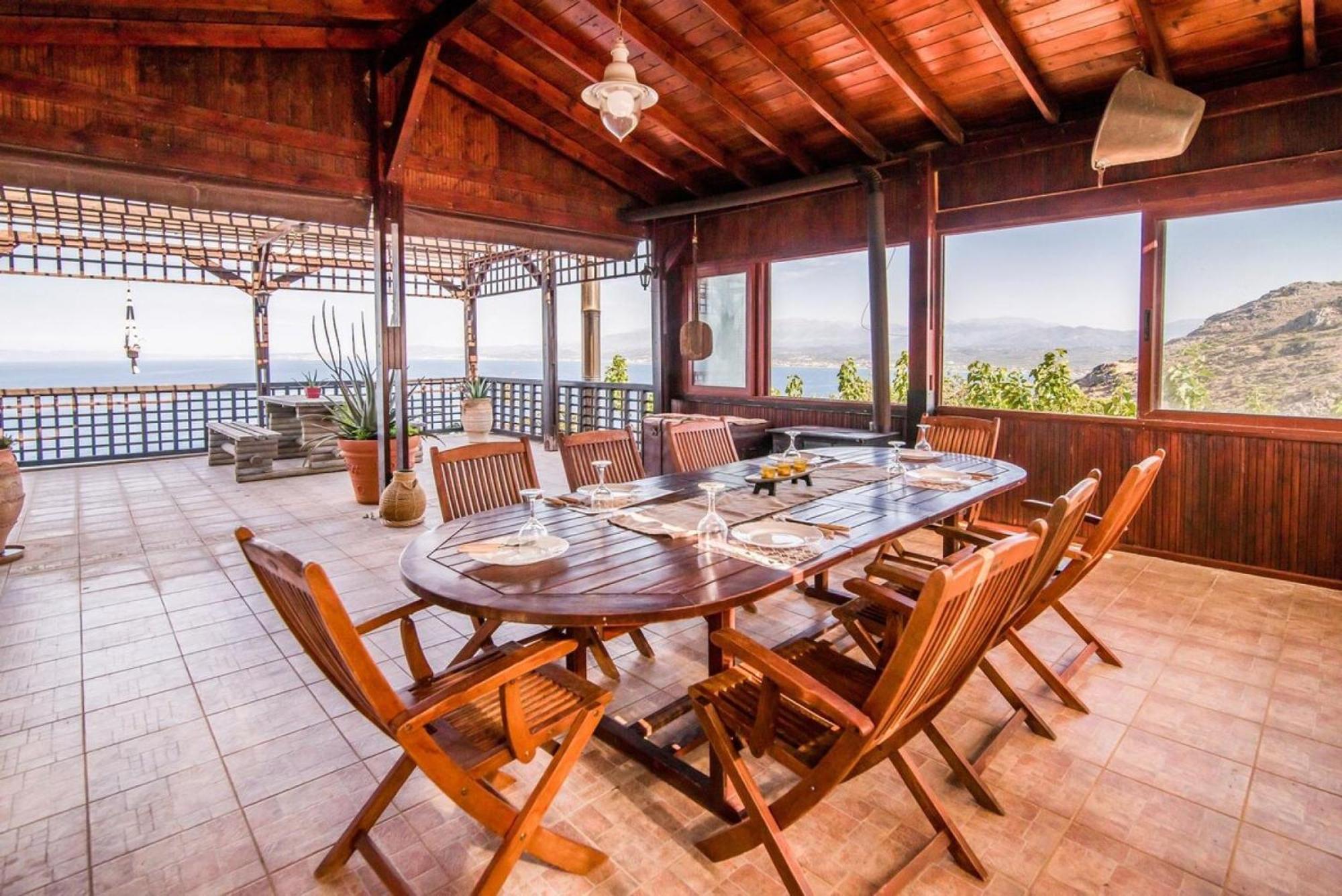 Villa Akrolithos With Private Pool Hriszí Aktí Haniá Kültér fotó